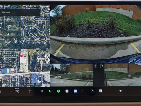 Used 2023 Tesla Model S Standard Range image 14