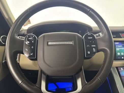 Used 2020 Land Rover Range Rover Sport HSE image 18