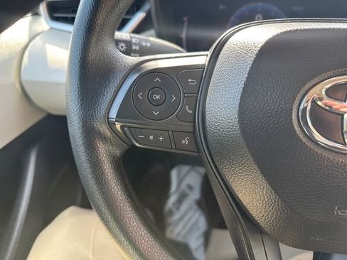 Used 2026 Toyota Corolla LE image 19
