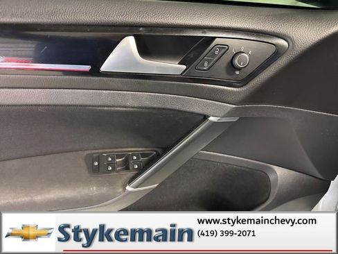 Used 2016 Volkswagen GTI S image 31