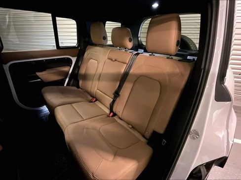 New 2026 Land Rover Defender 110 X-Dynamic SE AWD/4WD image 9