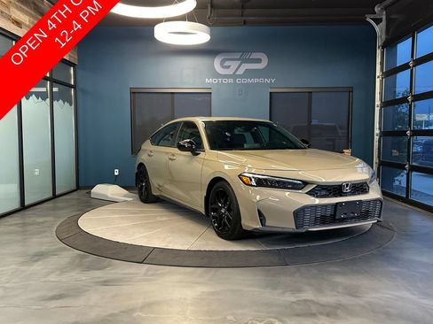 Used 2025 Honda Civic Sport image 1