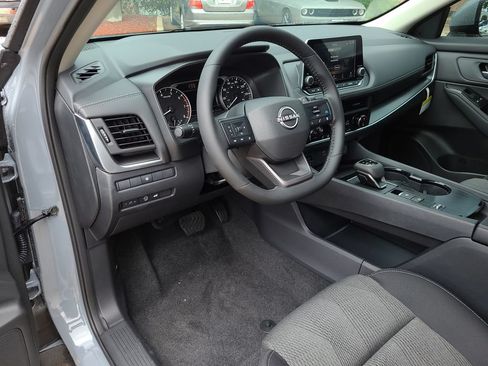 New 2026 Nissan Rogue SV FWD image 12