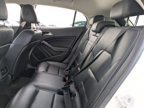 Used 2015 Mercedes-Benz GLA 250 image 15
