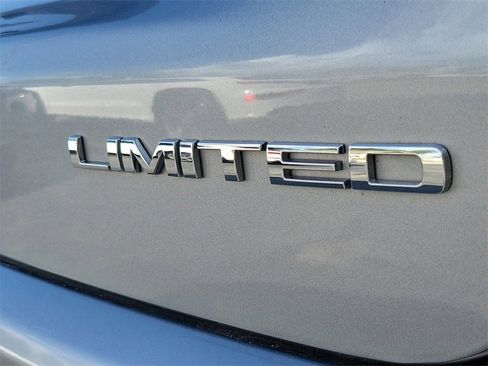 Used 2019 Jeep Compass Limited image 6