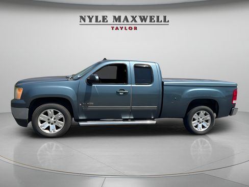 Used 2008 GMC Sierra 1500 SLE w/ Texas Edition RWD image 5