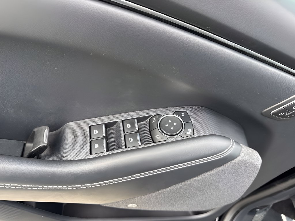 Used 2025 Ford Mustang Mach-E Premium RWD image 25