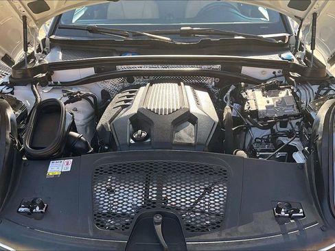 Used 2023 Porsche Macan AWD/4WD image 13