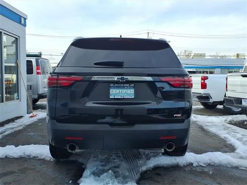 Used 2023 Chevrolet Traverse RS w/ LPO, Floor Liner Package image 5
