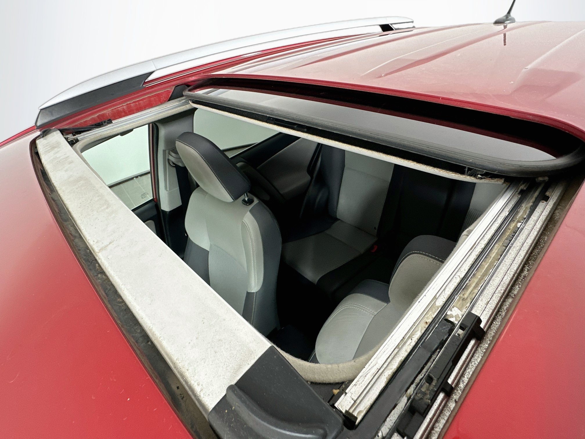 Used 2015 Toyota RAV4 XLE FWD image 20
