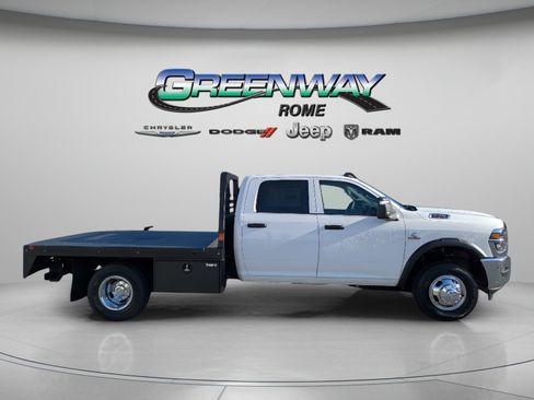 New 2026 RAM 3500 Tradesman AWD/4WD image 9