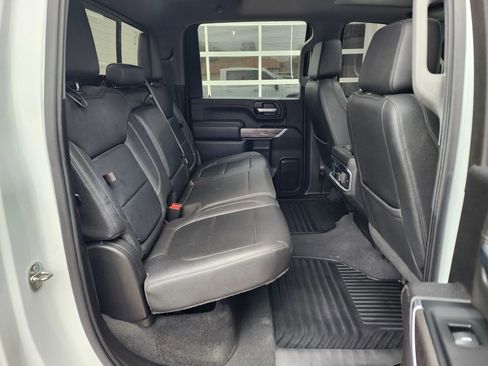 Used 2022 Chevrolet Silverado 2500 LTZ w/ LTZ Convenience Package image 14