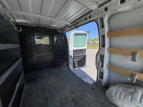 Used 2020 GMC Savana 2500 w/ Driver Convenience Package image 19
