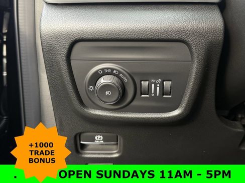 New 2025 Jeep Grand Cherokee Limited image 15