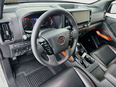 Used 2025 Nissan Frontier PRO-4X w/ Pro Premium Package AWD/4WD image 30