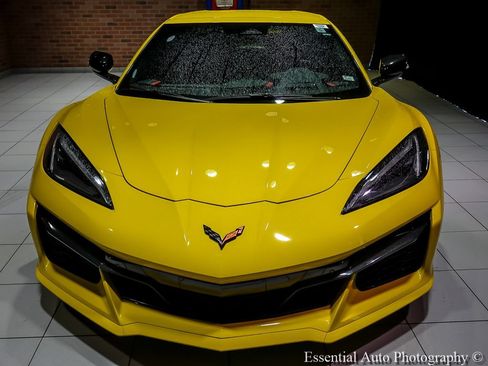 Used 2025 Chevrolet Corvette E-Ray w/ ZER Performance Package AWD/4WD image 6