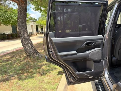 Used 2024 Lexus GX 550 w/ Accessory Package (Z1) AWD/4WD image 14