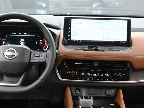 New 2026 Nissan Rogue Platinum w/ Platinum Premium Package image 15