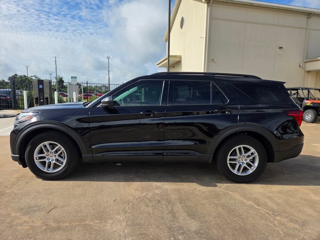 New 2026 Ford Explorer Active w/ Active Comfort Package RWD image 8