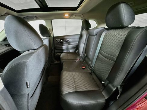 Used 2019 Nissan Rogue SV w/ Sun & Sound Touring Package AWD/4WD image 24
