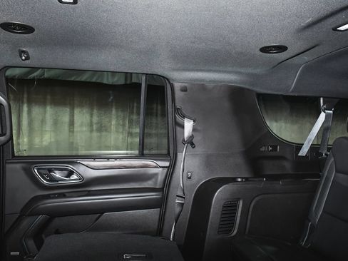 Used 2021 Chevrolet Suburban Z71 w/ Z71 Off-Road Package AWD/4WD image 48