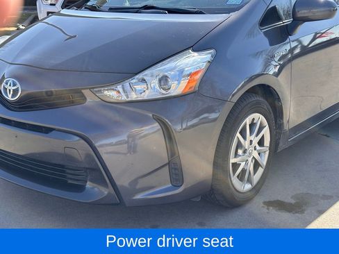 Used 2016 Toyota Prius V Five image 4