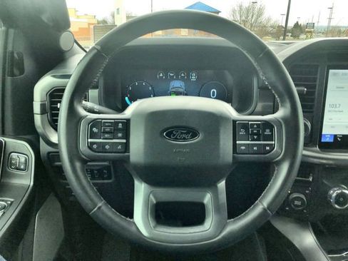 Used 2025 Ford F150 Lariat AWD/4WD image 14