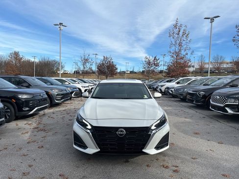 Used 2023 Nissan Altima 2.5 SL image 8