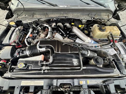 Used 2014 Ford F250 Lariat w/ Lariat Interior Package image 12