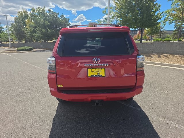 Used 2021 Toyota 4Runner SR5 Premium w/ Moonroof Package AWD/4WD image 4