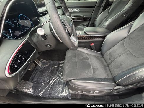 Used 2022 Genesis GV70 3.5T Sport w/ Sport Prestige Package image 18