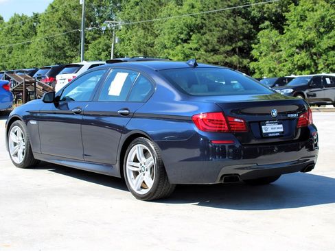 Used 2011 BMW 550i Sedan image 5