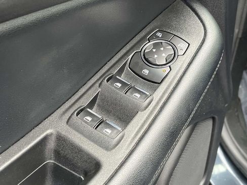 Used 2022 Ford Edge SE w/ Black Appearance Package image 26