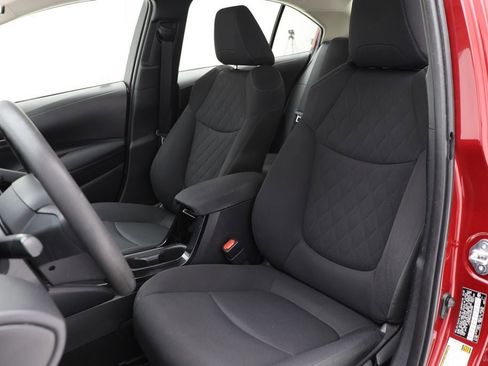 Used 2022 Toyota Corolla LE image 15