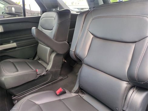 Used 2023 Ford Explorer XLT w/ Equipment Group 202A image 12