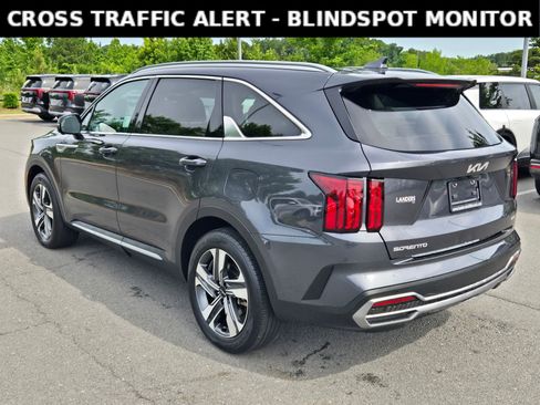 Used 2023 Kia Sorento SX Prestige w/ Panoramic Sunroof Package AWD/4WD image 5