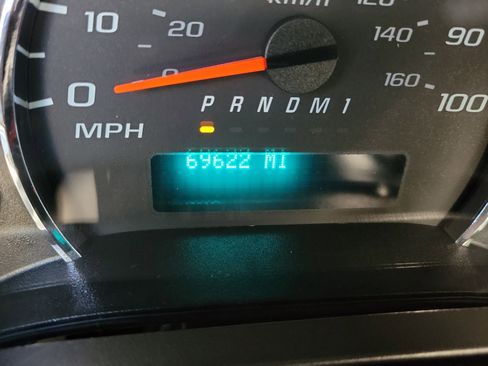 Used 2020 GMC Savana 2500 w/ Driver Convenience Package image 25