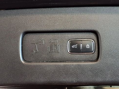 Used 2021 Lincoln Aviator Reserve w/ Equipment Group 202A AWD/4WD image 7