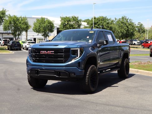 Used 2026 GMC Sierra 1500 Elevation w/ Elevation Premium Package AWD/4WD image 5