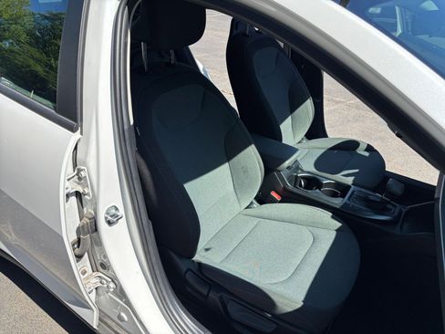 Used 2025 Kia K4 FWD image 35
