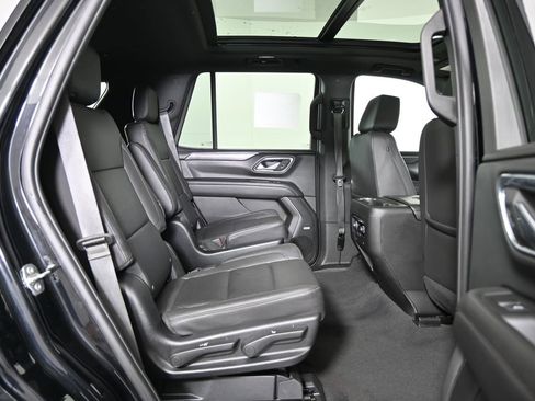 Used 2023 Chevrolet Tahoe LT w/ LT Signature Plus Package AWD/4WD image 16
