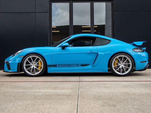 Certified 2021 Porsche 718 Cayman GT4 RWD image 2
