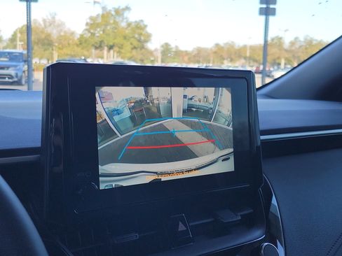 Certified 2025 Toyota Corolla SE image 22