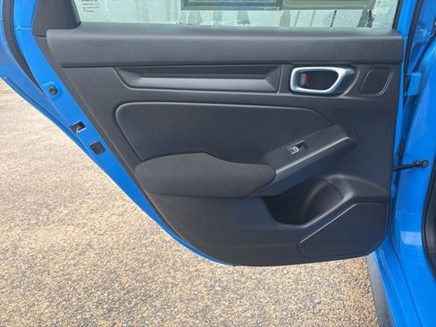 Used 2022 Honda Civic Sport image 11