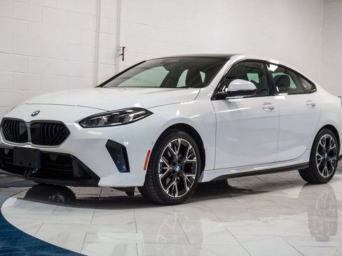 Used 2025 BMW 228i xDrive AWD/4WD image 4