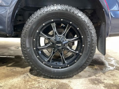 Used 2018 Ford F150 Lariat w/ Equipment Group 502A Luxury image 17