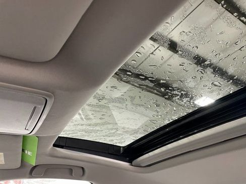 Used 2024 Honda Accord Touring image 19