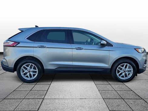 Used 2024 Ford Edge SEL image 5