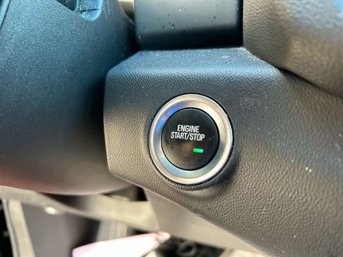 Used 2023 GMC Terrain SLT AWD/4WD image 22