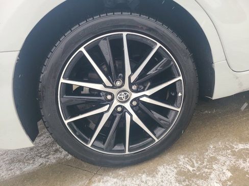 Used 2023 Toyota Camry SE image 10